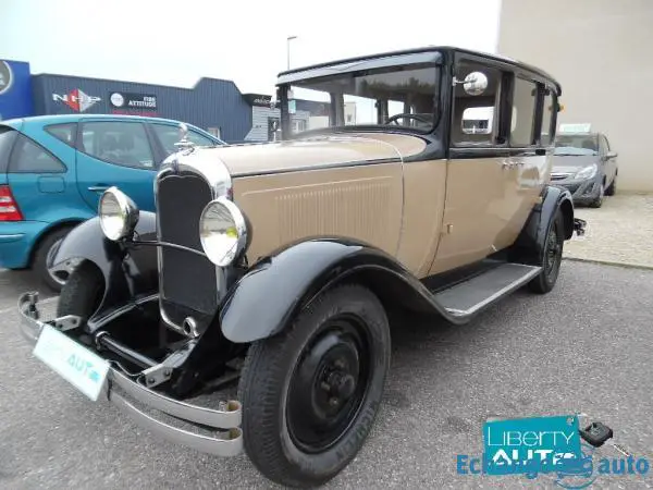CITROEN C4 AC4F 6 vitres de 1929 en parfait etat