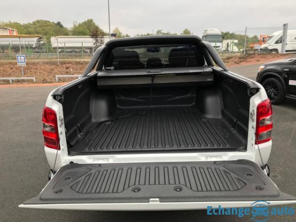 Mitsubishi L200 III DOUBLE CABINE 2.4DI-D 181 BLACK COLLECTION BVA MY19