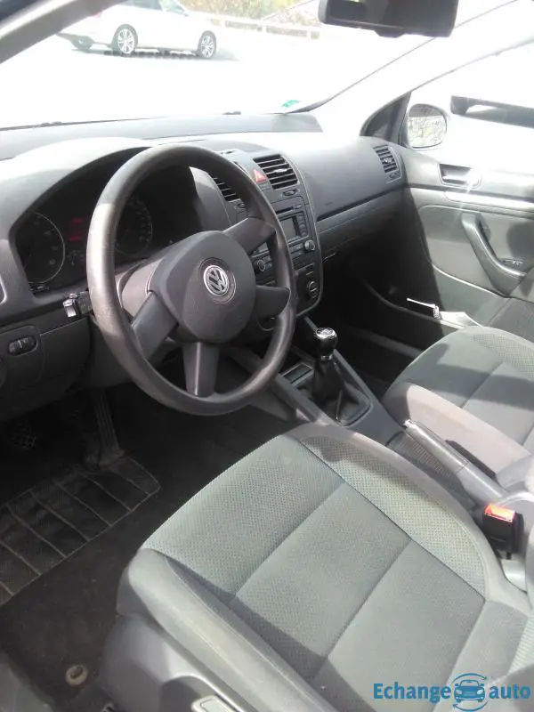 Golf V Motion Robuste De Réelles Qualités