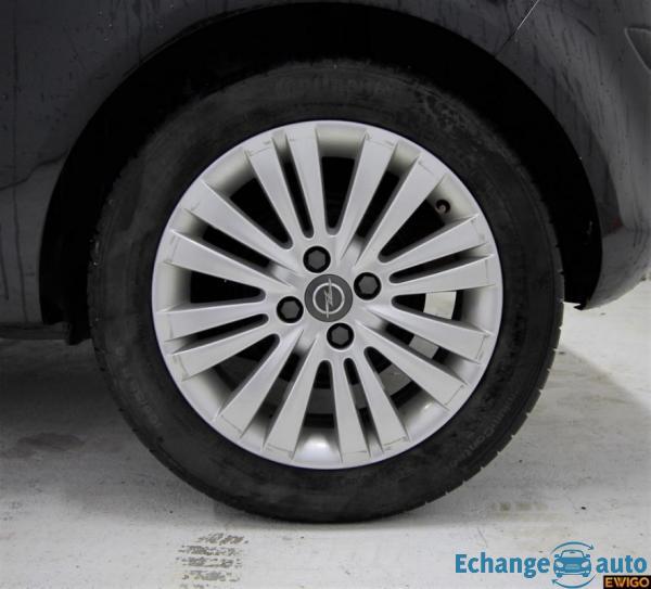 Opel Corsa IV (2) 1.4 TWINPORT 100 GRAPHITE