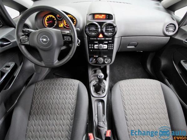 Opel Corsa IV (2) 1.4 TWINPORT 100 GRAPHITE