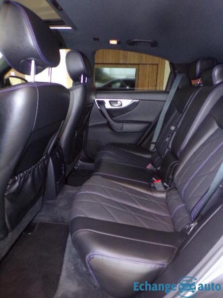 Infiniti QX70 3.7 V6 Ultimate A