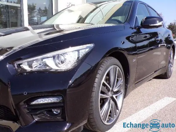 Infiniti Q50 2.0t Sport Tech 7AT