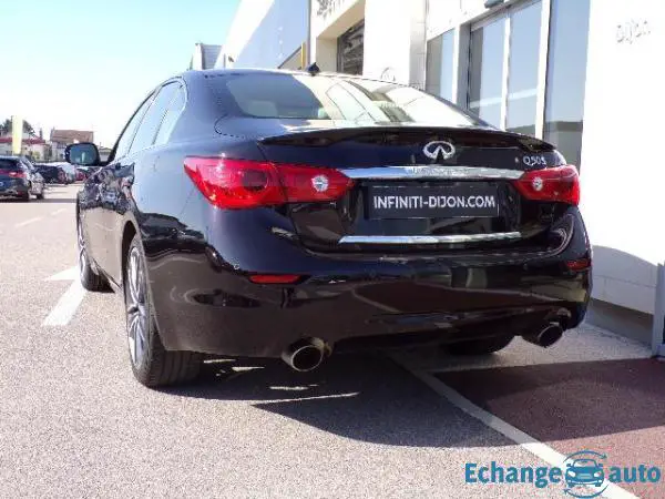Infiniti Q50 2.0t Sport Tech 7AT