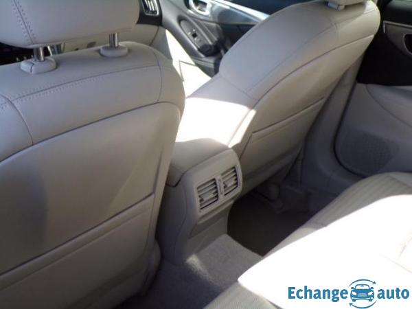 Infiniti Q50 2.0t Sport Tech 7AT