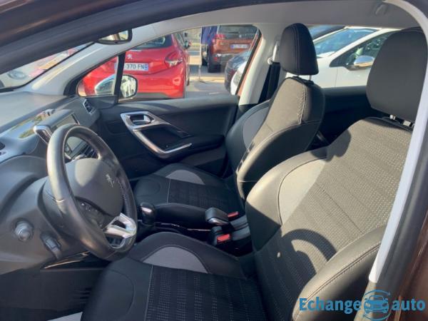 Peugeot 2008 1.2I PURETECH 12V S&S - 110 ALLURE