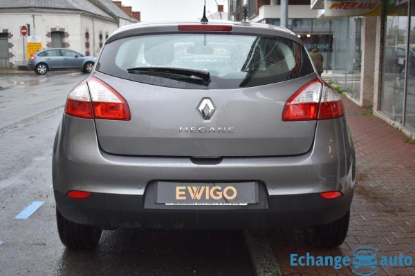 Renault Mégane III 2.0 16V 140CH Privilège CVT