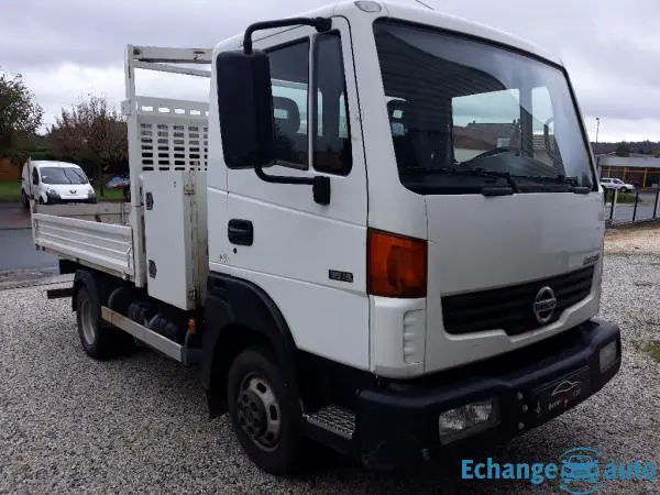 NISSAN ATLEON CHASSIS CABINE ATLEON 35.15 HD EMPT 1