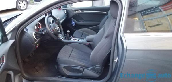 Audi A3 1.6 TDI 105 AMBITION TOIT OUVRANT