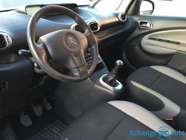 Citroën C3 Picasso 1.6 HDi90 Confort suréquipé +Attelage