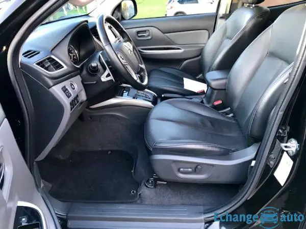 Mitsubishi L200 III DOUBLE CAB 2.4DI-D 181 INSTYLE BVA