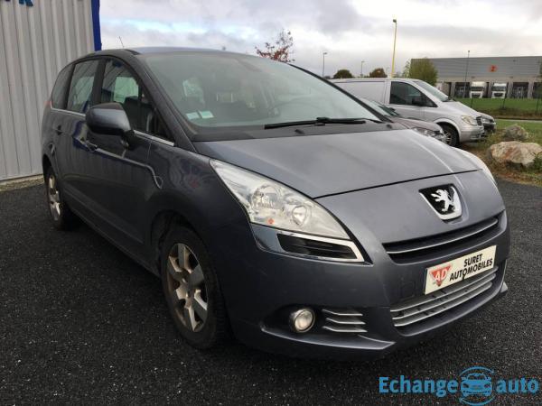 Peugeot 5008 1.6 HDI FAP ACTIVE