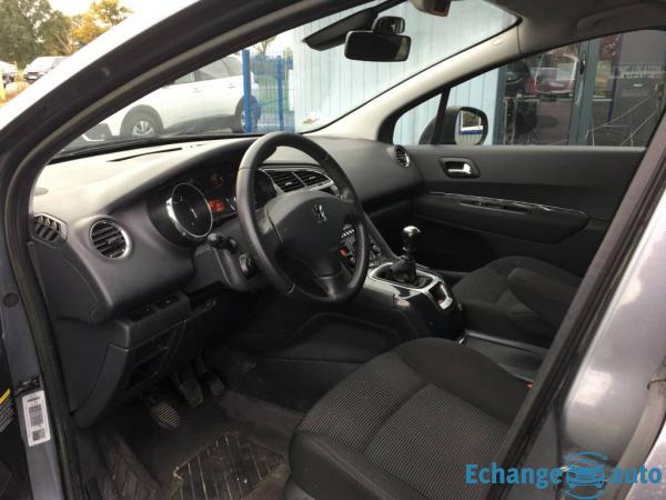 Peugeot 5008 1.6 HDI FAP ACTIVE