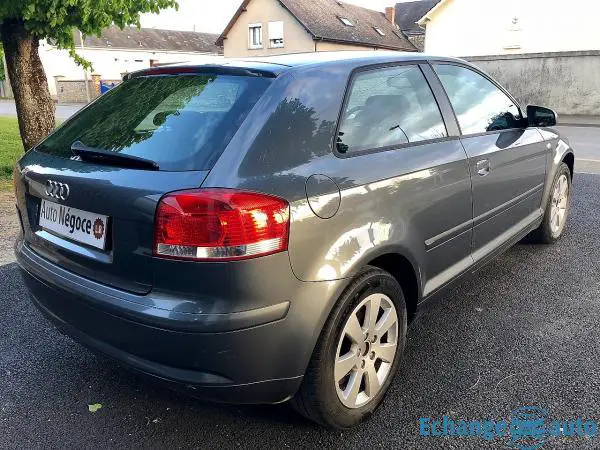 AUDI A3 1.6 FSI 115ch Ambiente 3p