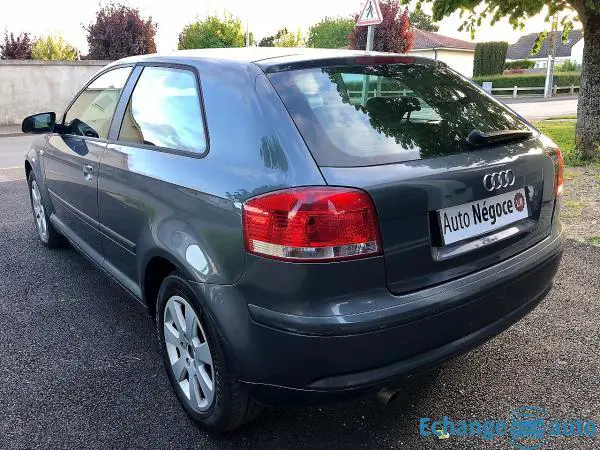 AUDI A3 1.6 FSI 115ch Ambiente 3p