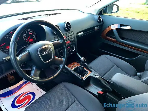 AUDI A3 1.6 FSI 115ch Ambiente 3p