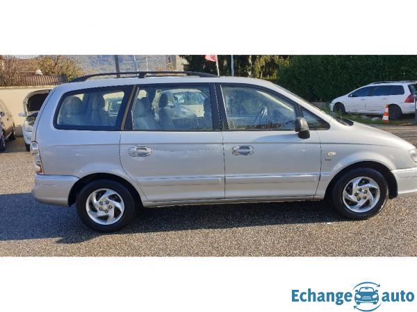 HYUNDAI TRAJET 2.0 CRDI Pack Confort 1er MAIN 7 PL