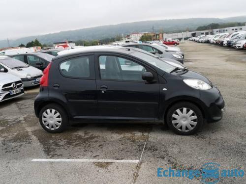 Peugeot 107 1.0e 12 v 68cv