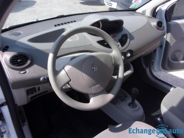 Renault Twingo 1.2 16V 75 QUICKSHIFT TREND.1ère main