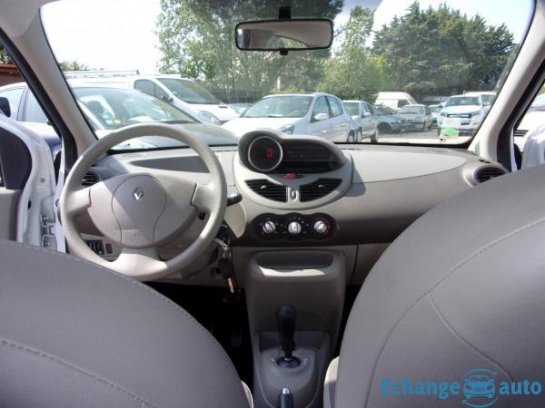 Renault Twingo 1.2 16V 75 QUICKSHIFT TREND.1ère main