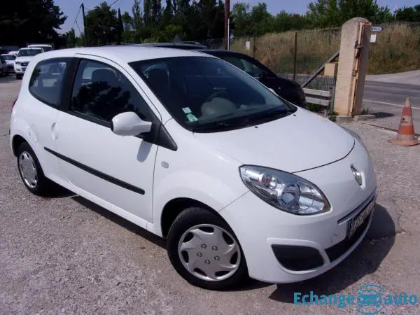Renault Twingo 1.2 16V 75 QUICKSHIFT TREND.1ère main