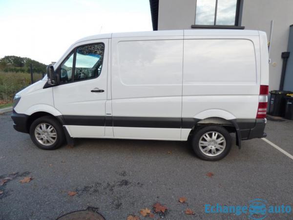 Mercedes Sprinter 219CDI 190 Fourgon - Van court