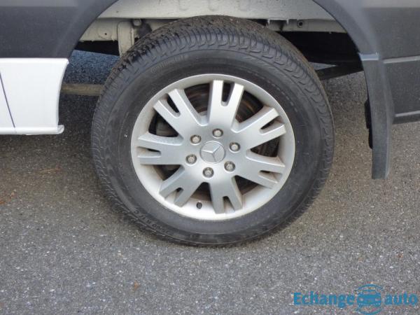 Mercedes Sprinter 219CDI 190 Fourgon - Van court