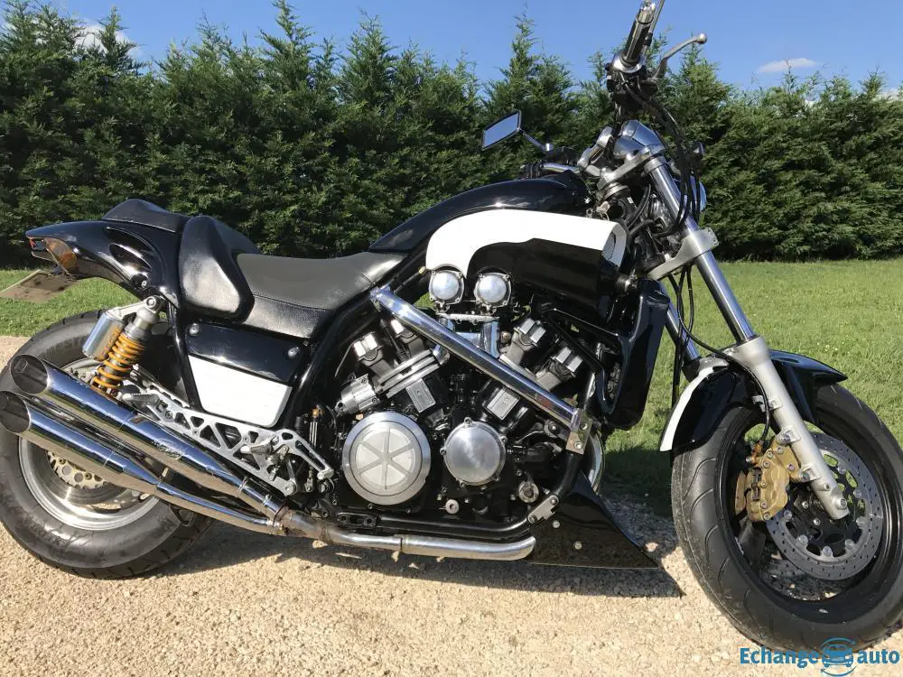 Vmax  v ou échange contre 1800 INTRUDER