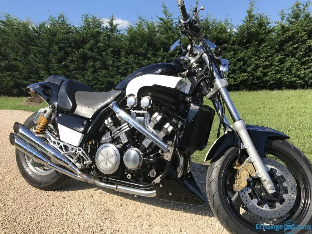 Vmax  v ou échange contre 1800 INTRUDER