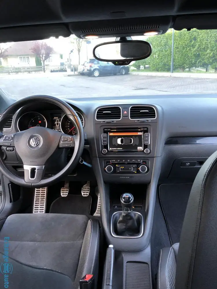 VOLKSWAGEN GOLF VI CABRIOLET 1.6 TDI 105 FAP
