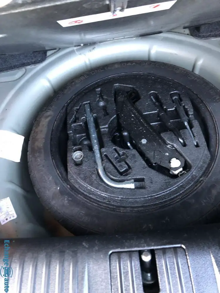 VOLKSWAGEN GOLF VI CABRIOLET 1.6 TDI 105 FAP