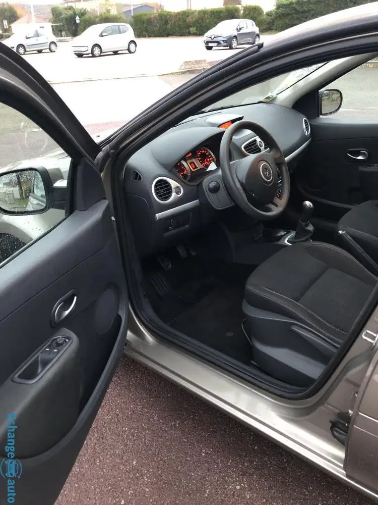 RENAULT CLIO III (2) 1.5 DCI 75 EXPRESSION