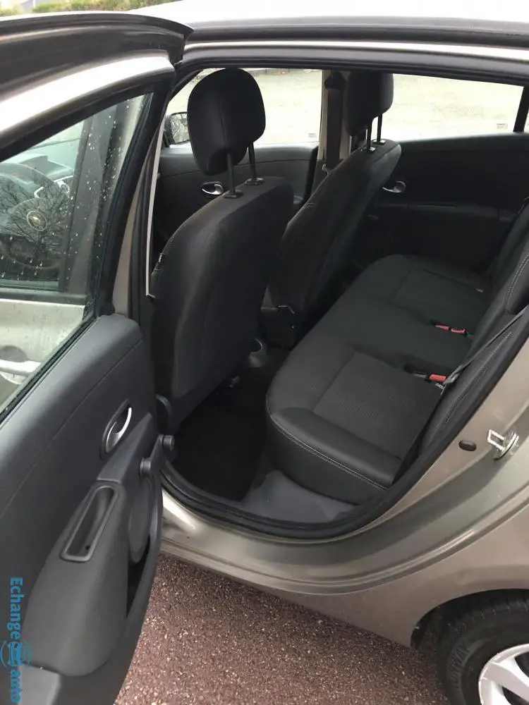 RENAULT CLIO III (2) 1.5 DCI 75 EXPRESSION