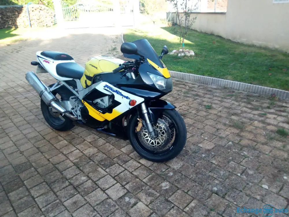 Honda 900 CBR (929) échange possible