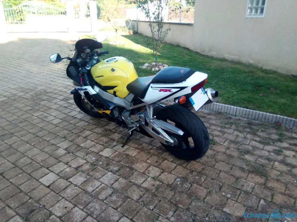 Honda 900 CBR (929) échange possible