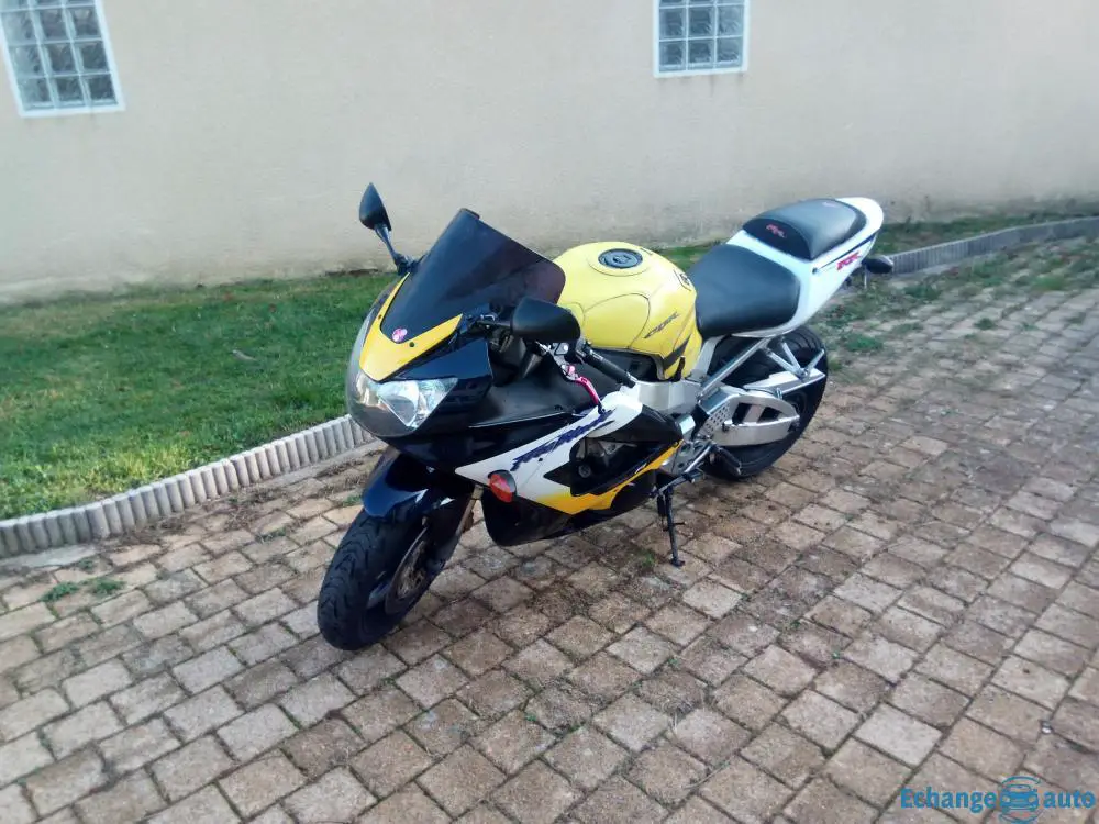 Honda 900 CBR (929) échange possible