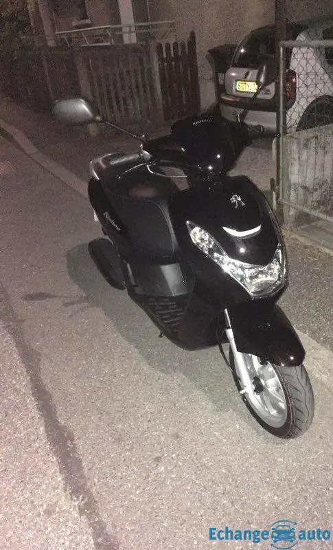 Peugeot Kisbee 50cc 4t noir 2019