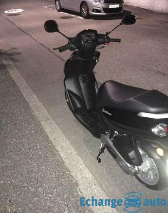 Peugeot Kisbee 50cc 4t noir 2019