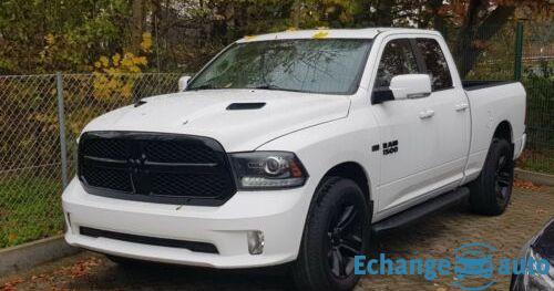 Dodge RAM 1500 Sport 5.7 HEMI