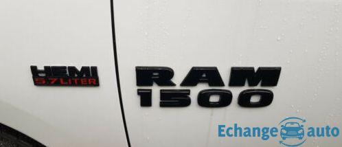 Dodge RAM 1500 Sport 5.7 HEMI