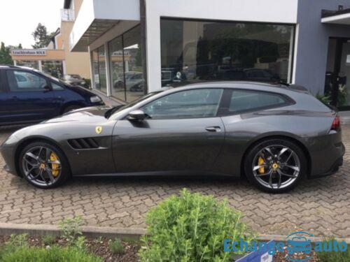 Ferrari GTC4 LUSSO
