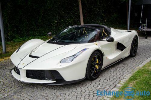 Ferrari LaFerrari Aperta