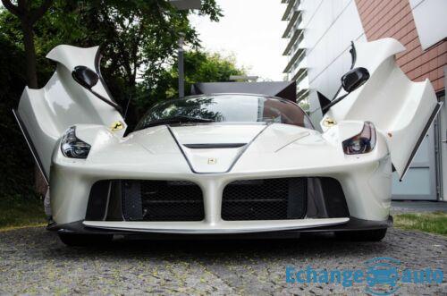 Ferrari LaFerrari Aperta