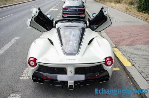 Ferrari LaFerrari Aperta
