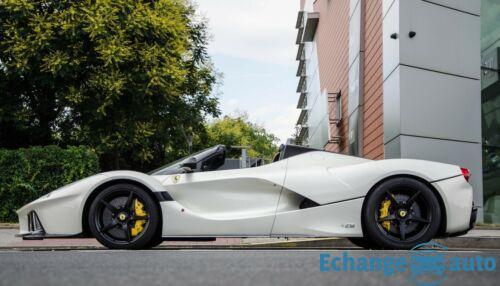Ferrari LaFerrari Aperta