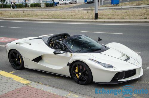 Ferrari LaFerrari Aperta