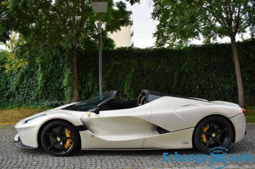 Ferrari LaFerrari Aperta