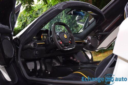 Ferrari LaFerrari Aperta