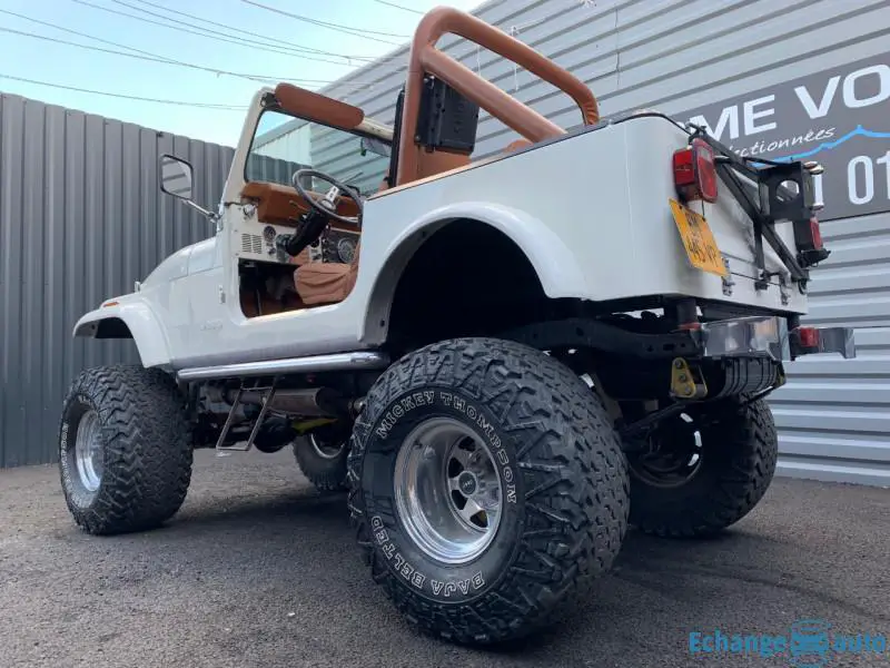 JEEP CJ7 V8