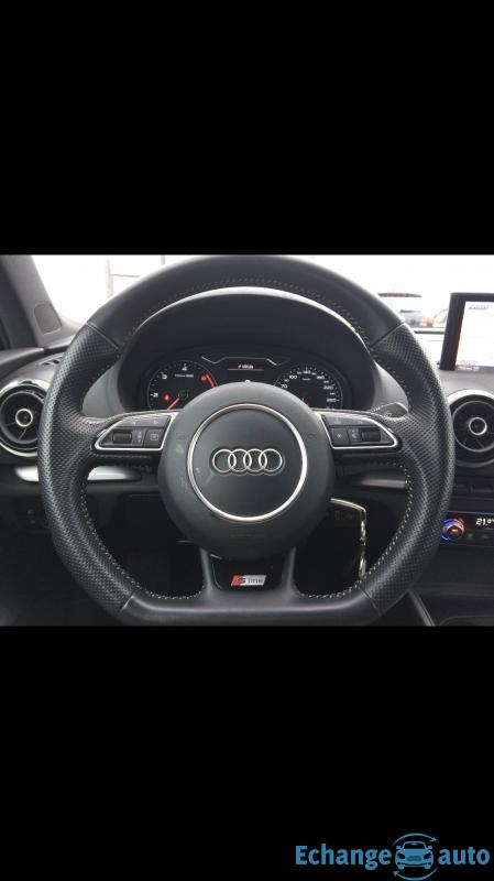 Audi A3 limousine 2L blanche 150ch  s Line